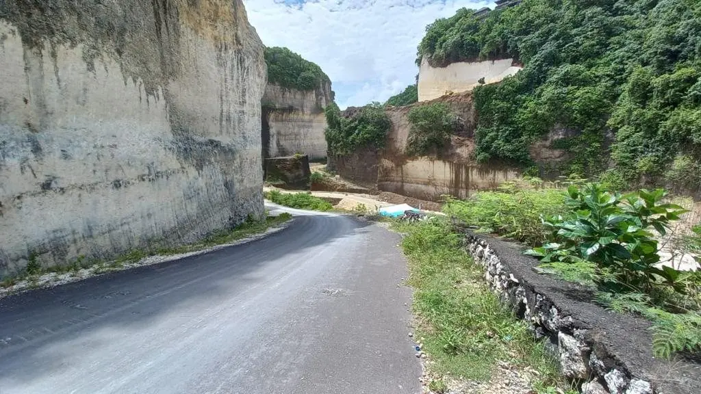 Roads & driving, Indonesia